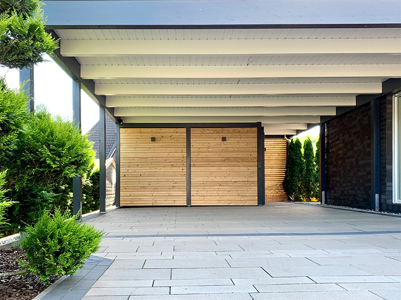 Carport mit Geraeteraum