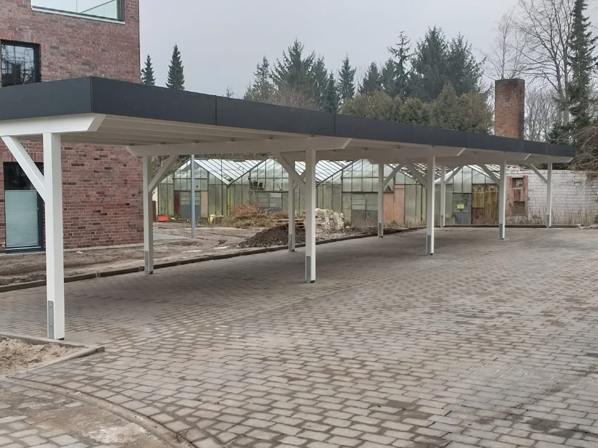 Reihencarports von  - endloser Platz in Perfektion